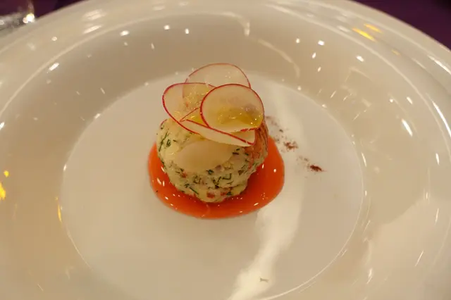 龍蝦鮮甜爽彈，蟹肉真材實料，而且用料十足！