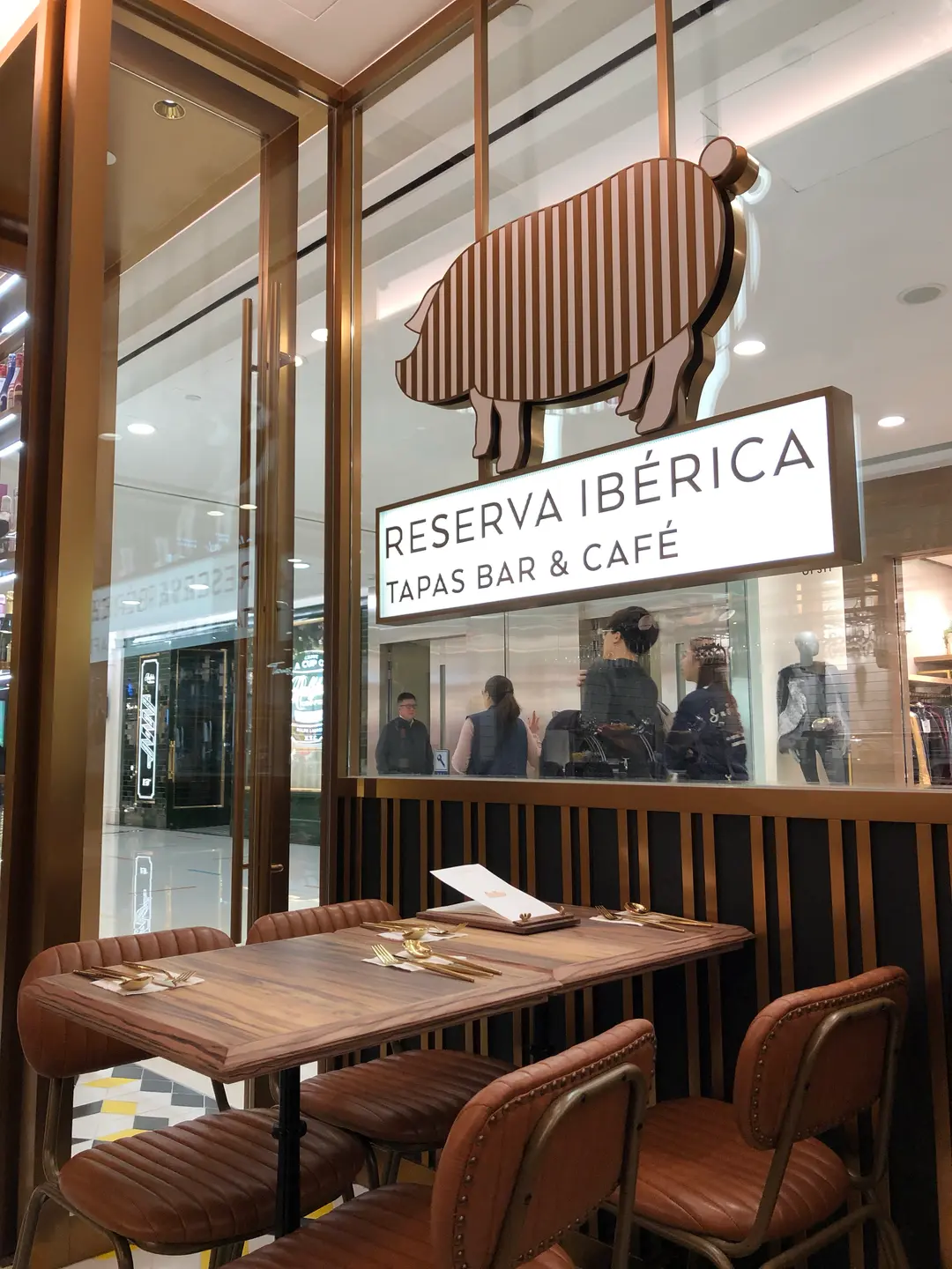 Reserva Ibérica Tapas Bar & Café (Ocean Terminal)