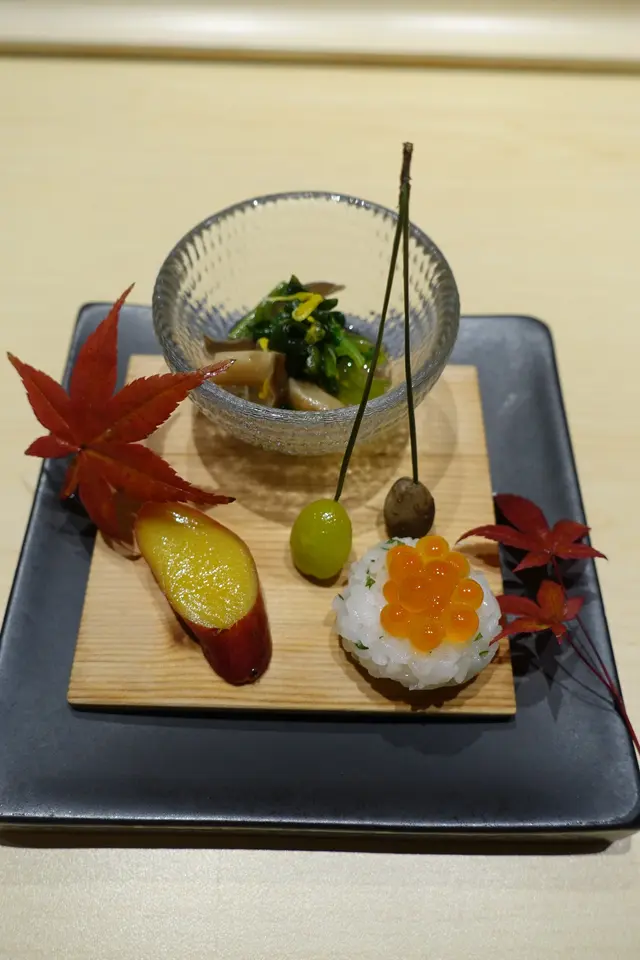 以紅葉點綴，秋意綿綿！