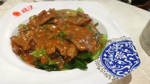 沙爹牛肉炒芥蘭