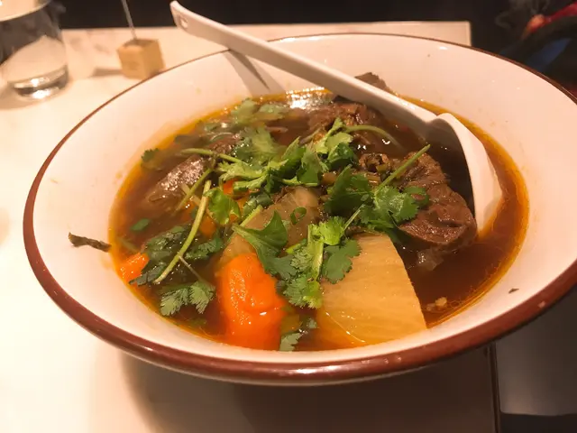 價錢好似68-70，味道很好，肉質夠淋，唯一不足麵太小，如果多小小就好了。