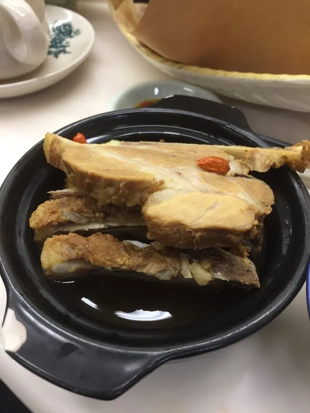 肉骨茶（皇帝骨）