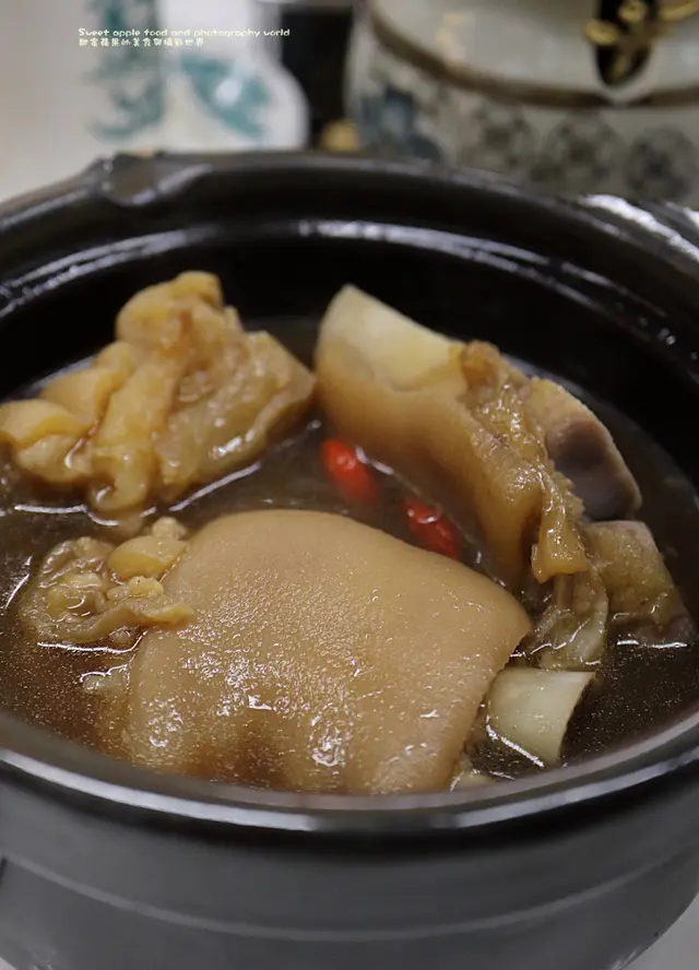 肉骨茶( 豬手仔)