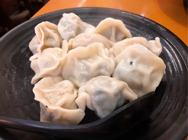 芹菜餃 + 西洋菜餃