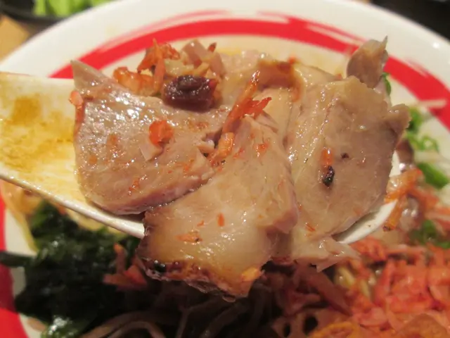 叉燒腍嫩入味,吃落不覺油膩