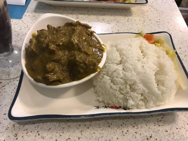 咖喱牛腩飯