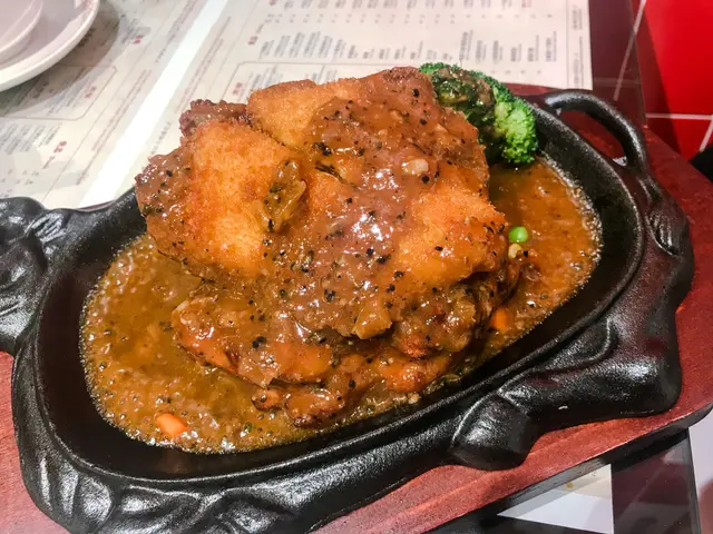 鐵板雞扒拼吉列龍脷