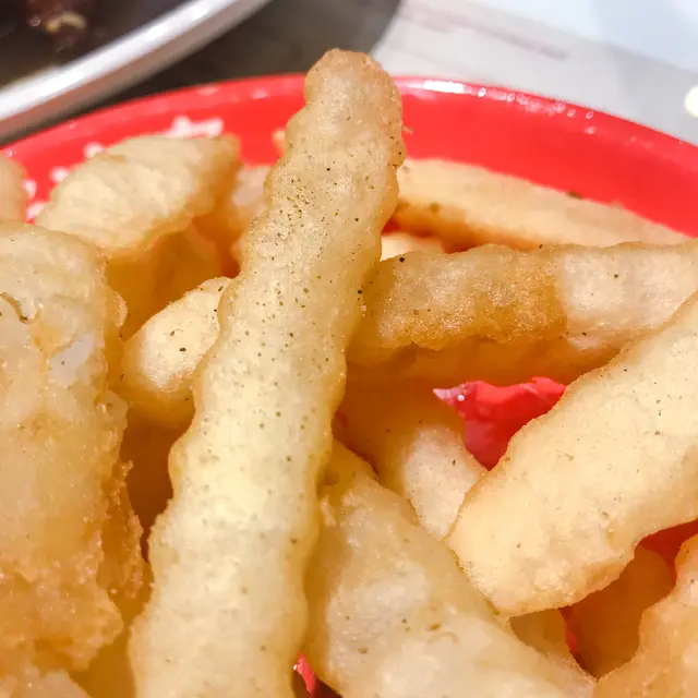 懷舊薯條配松露蛋黃醬