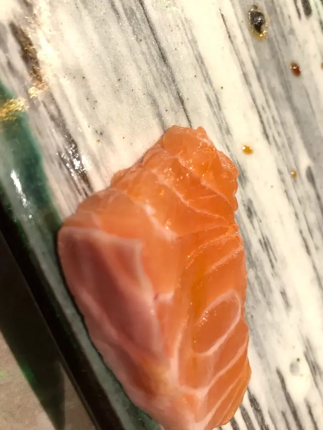 三文魚刺身