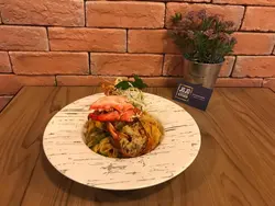 炭烧半边波士顿龙虾 配龙虾汁阔条面