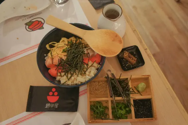 Jr. 鱈卵碗.火炙三文魚拼火炙油甘魚 (半份)