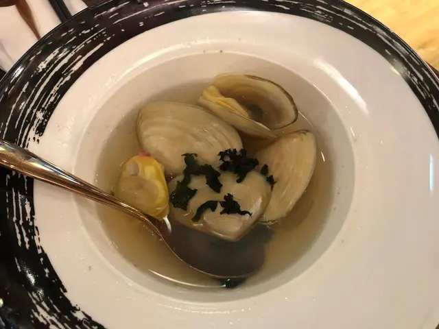 蜆幾大隻,肉質鮮味爽彈,
清酒味香又濃,加上蜆嘅鮮香,好味道啊!😋