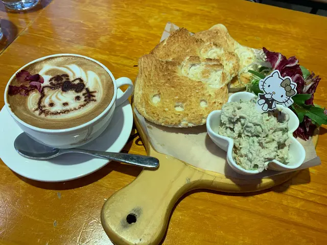 蟹肉牛油果多士