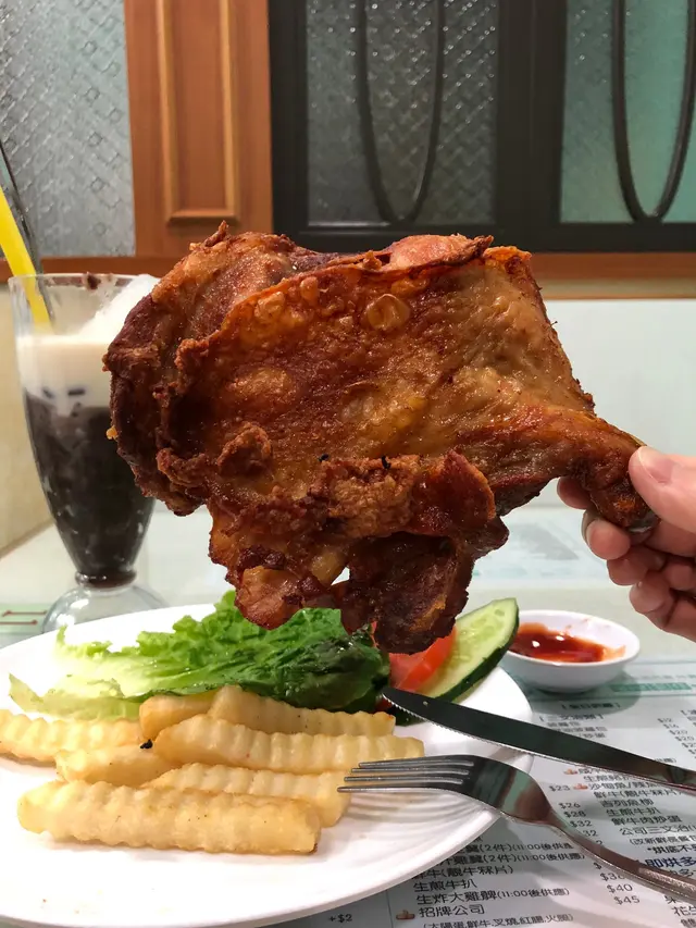 生炸招牌大雞髀配薯條