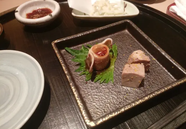 魷魚頭配鮟鱇魚肝