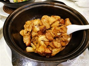 生炆龍躉煲 - 新蒲崗的容記小菜王