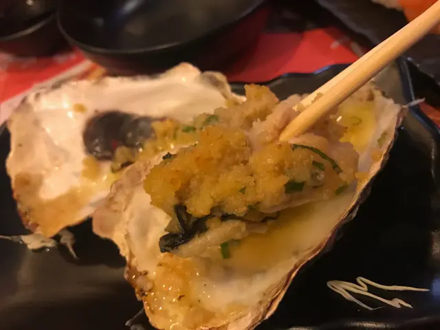 蒜蓉焗半殼蠔(2隻)