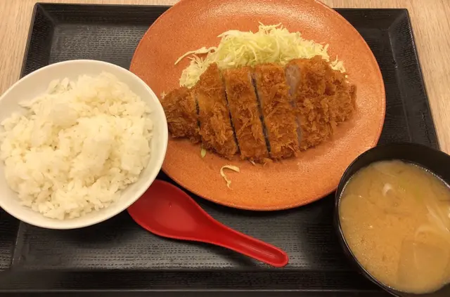 吉列豬扒定食