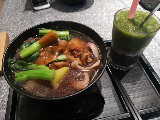 大碗麵(小辣)