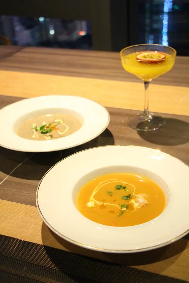 花膠螺頭片波士頓龍蝦湯