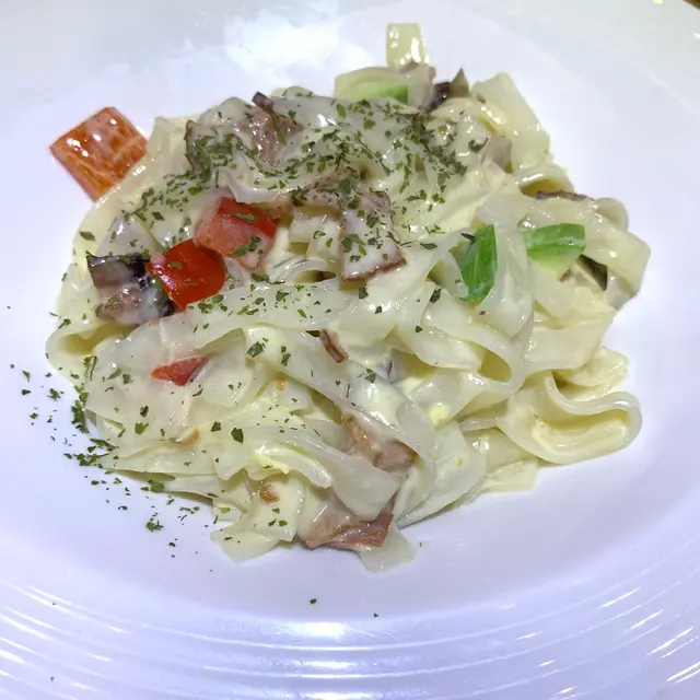 皇牌卡邦拿拉沙河粉