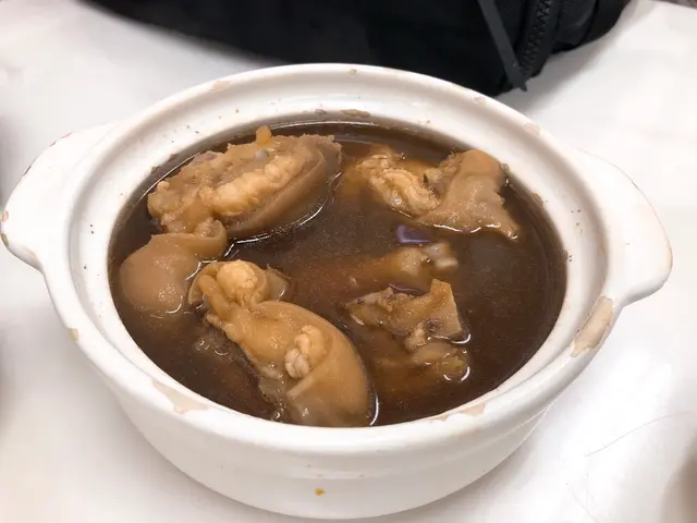 豬手仔肉骨茶