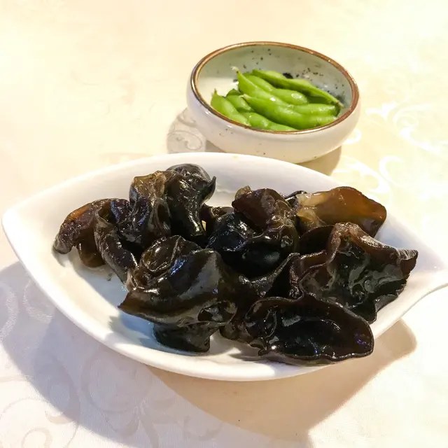 岩鹽花枝豆、涼伴黑木耳