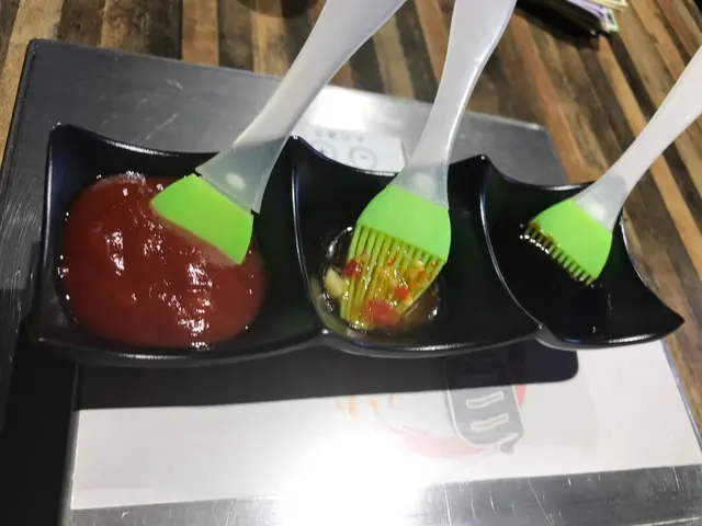 茄汁、泰式辣醬、日式蜜糖醬