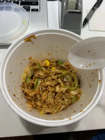 肉操撈飯
