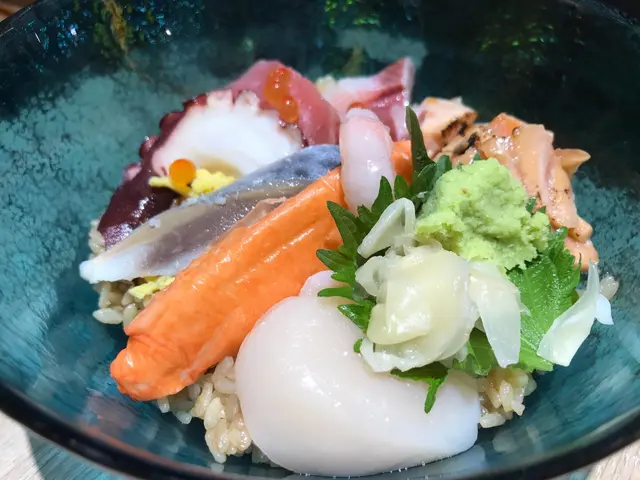 海鮮丼