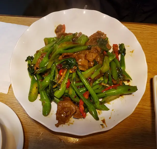 馬拉盞芥蘭炒 (牛肉)  