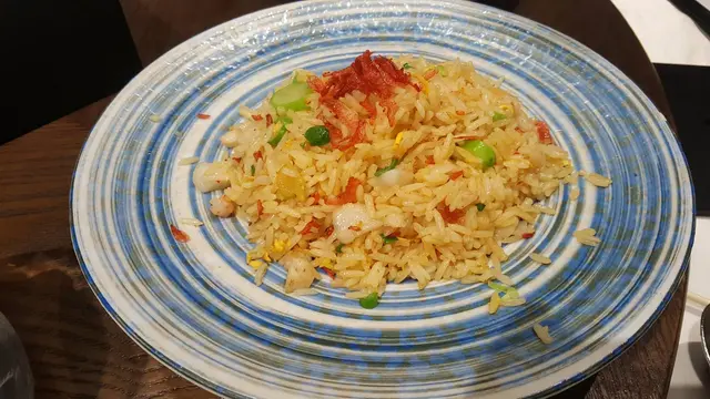 櫻花蝦海皇炒飯