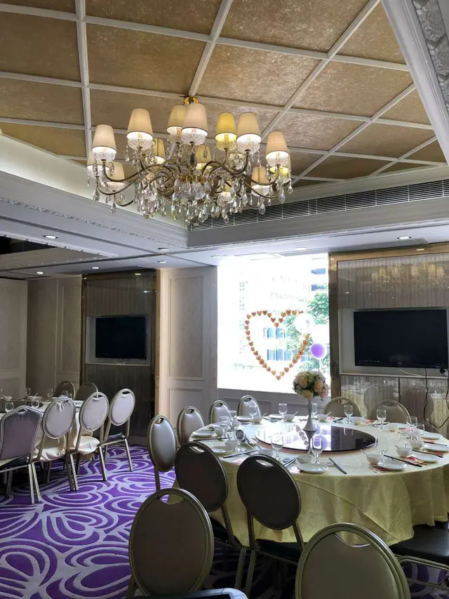 經理特別給我們安排獨立房間, 很驚喜。