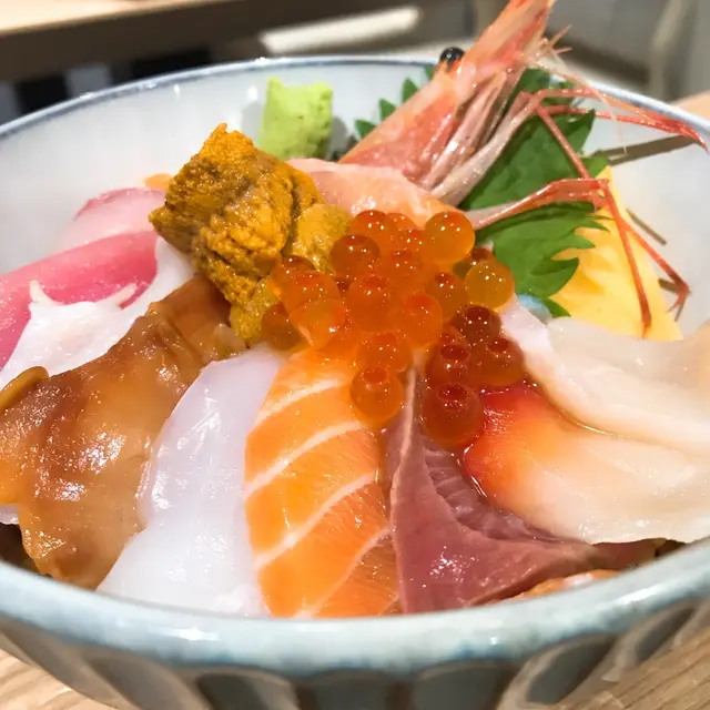 午市定食 - 魚生飯