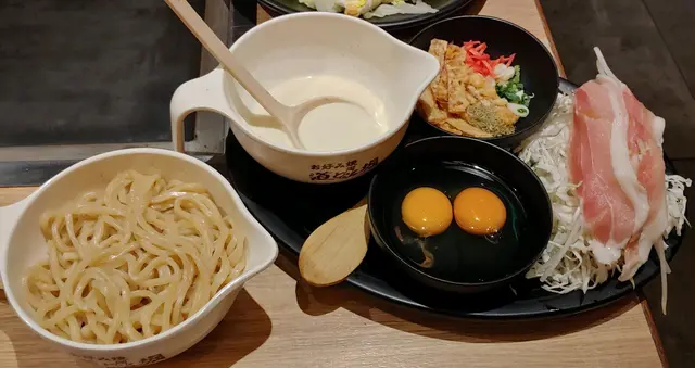 粉漿隔離果碗貌似脆卜卜既野淋哂