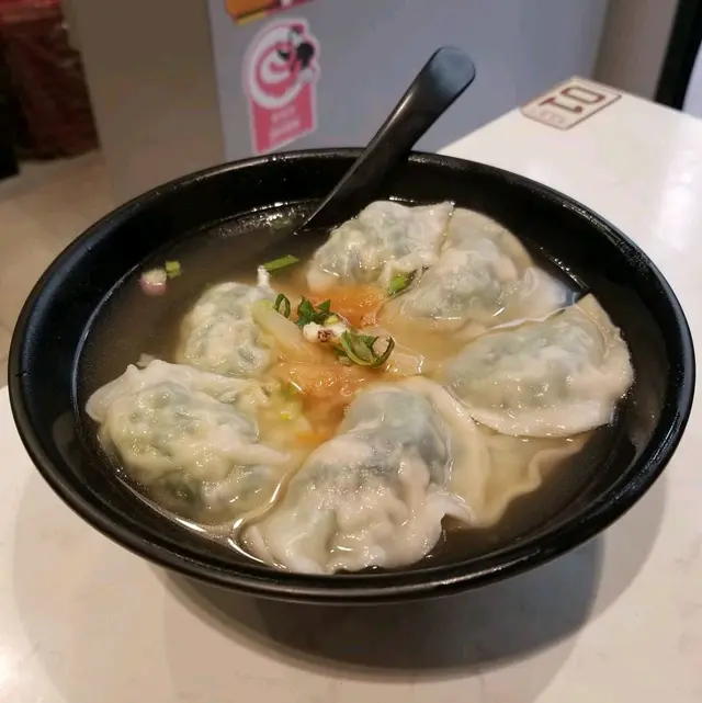 韭菜豬肉餃，西洋菜豬肉餃