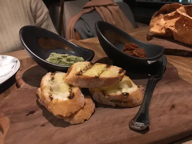 tapas_沙甸魚和乾蕃茄口味