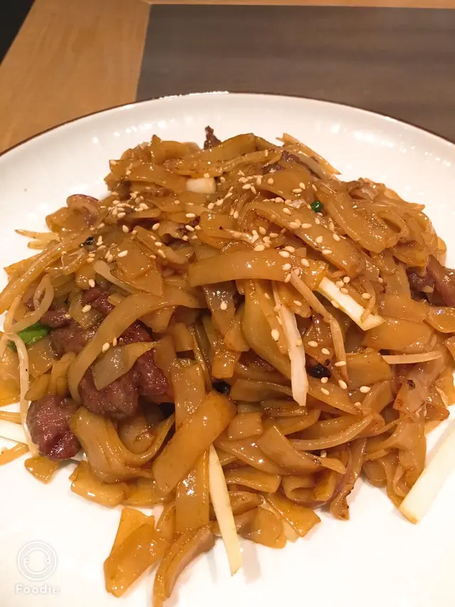 生抽乾炒安格斯牛河