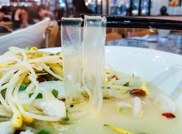 招牌老壇酸菜魚（酸辣味）