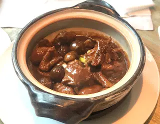 醬香粟子燜乳鴨