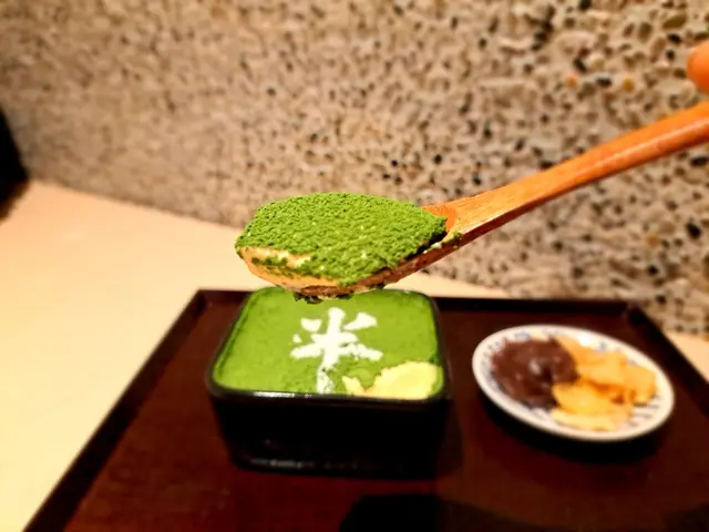 宇治抹茶布丁佐紅豆