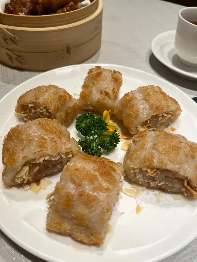 外貌10分精緻￼
糯米都好￼軟熟
但係甜度係較為健康￼
鍾意健康，又食甜品嘅，你可以選擇￼👍🏻