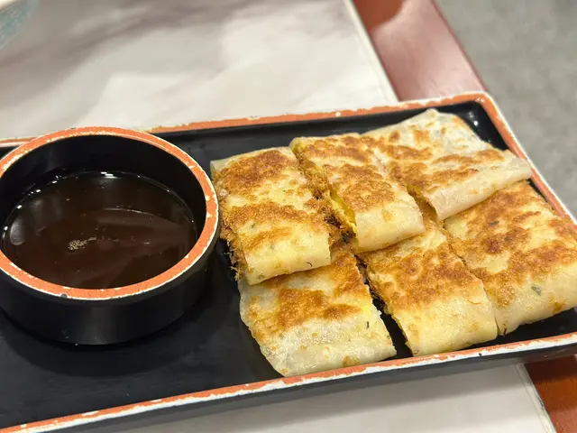起司肉鬆蛋餅