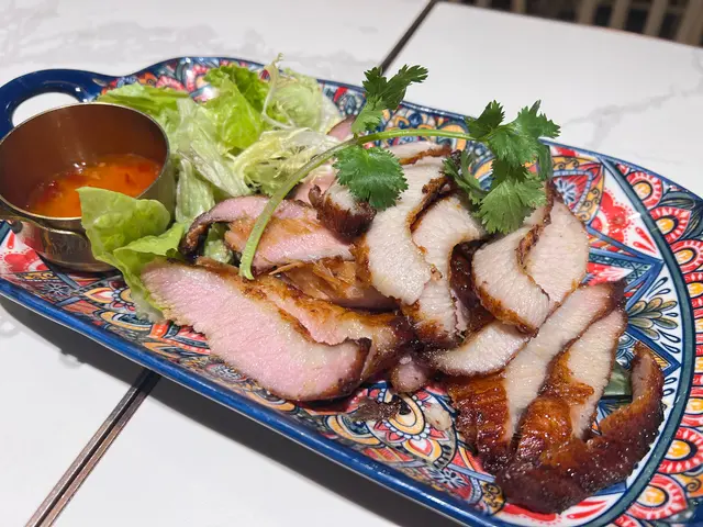 香茅烤豬頸肉配泰式醬