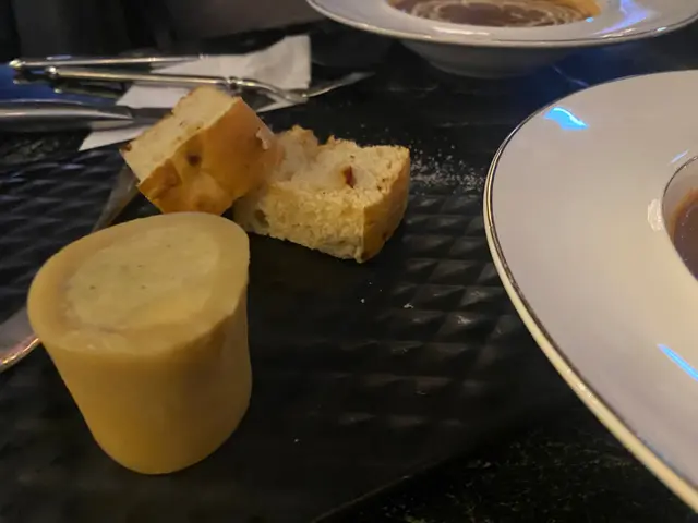 牛油在牛骨內盛著🥹