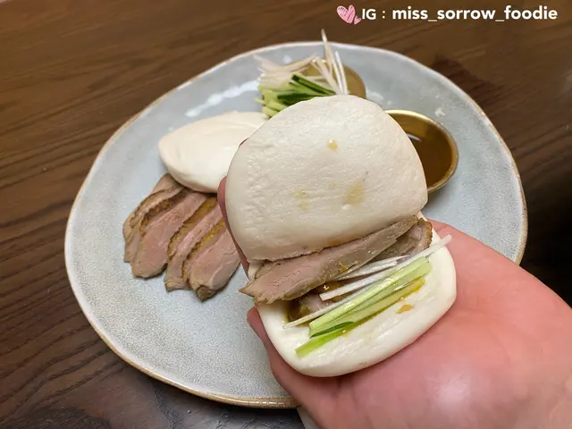 三杯片皮鴨胸刈包