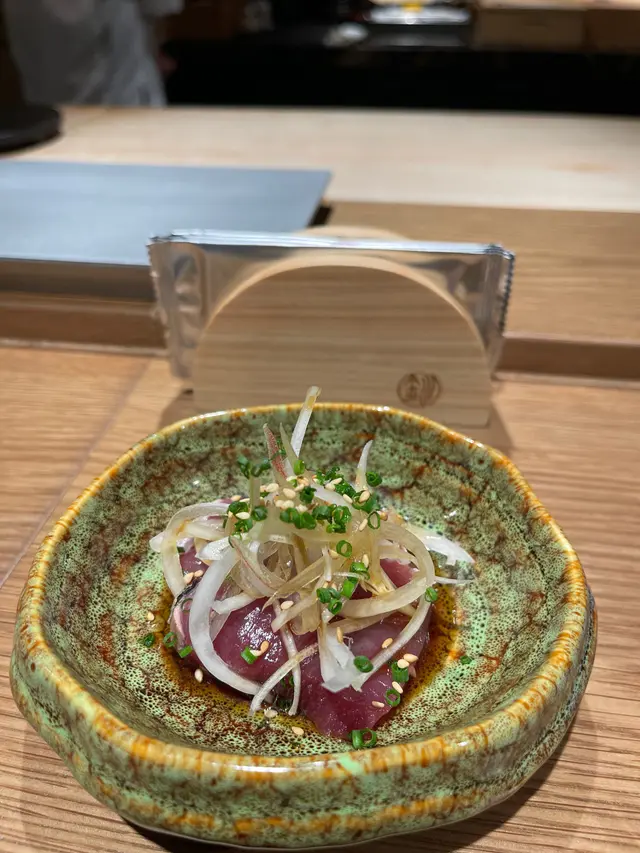 火炙洋蔥醬油鰹魚