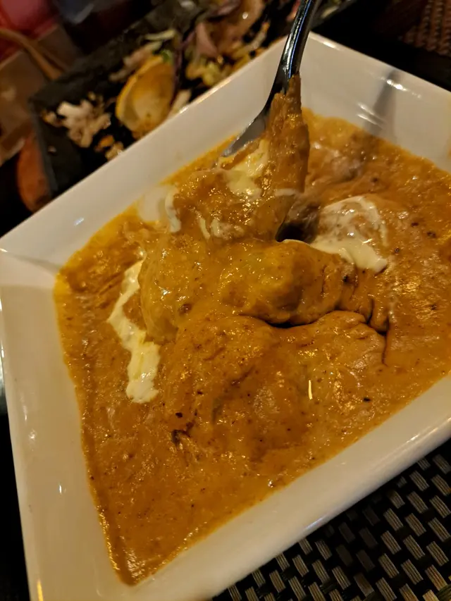 咖喱腰果汁忌廉煮蝦