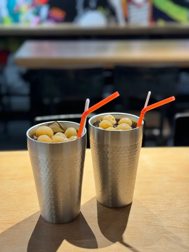 好足料呀 成杯都係龍眼😍
清清甜甜好滋潤👍🏻