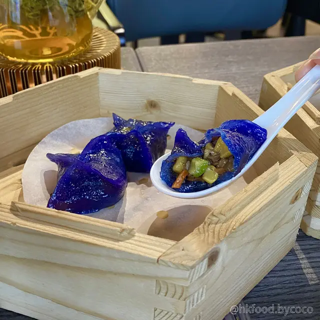 松露野菌晶瑩餃